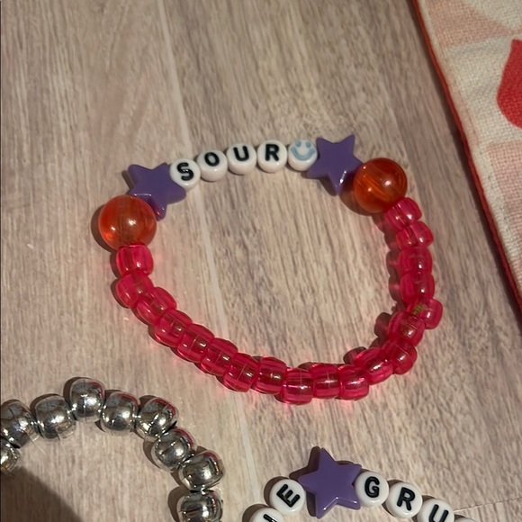 Bundle of 7 Olivia Rodrigo Handmade Bracelets - Picture 6 of 7